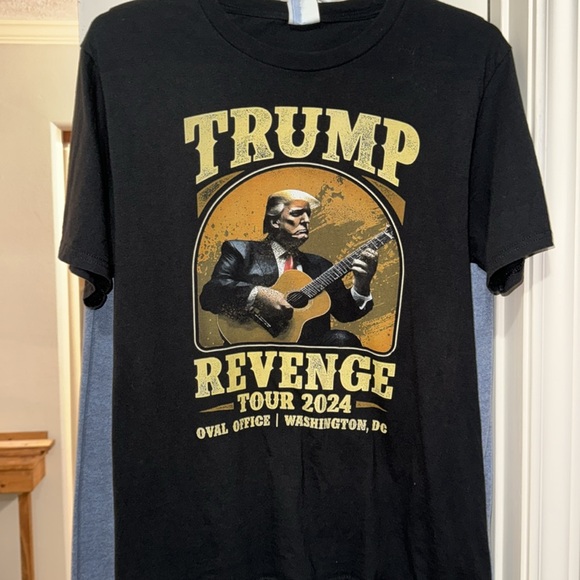 Trump shirt - Picture 2 of 3